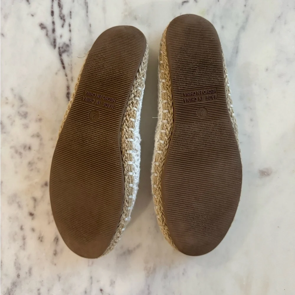 Old navy kids shoes size 2